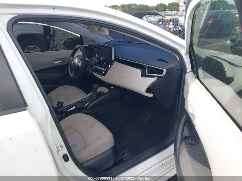 2020 TOYOTA COROLLA LE - JTDEPRAE7LJ037576
