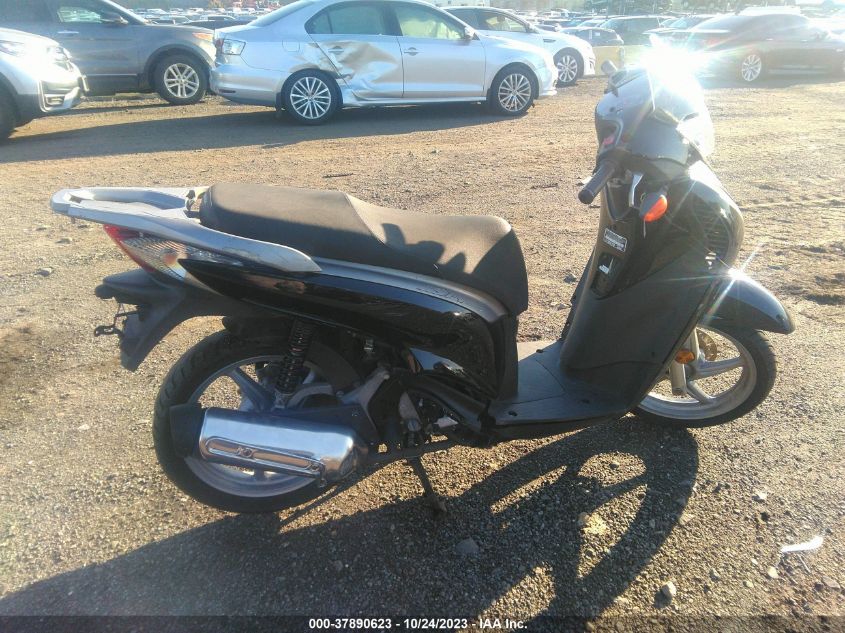 2010 HONDA SH150 D ZDCKF1011AF002353