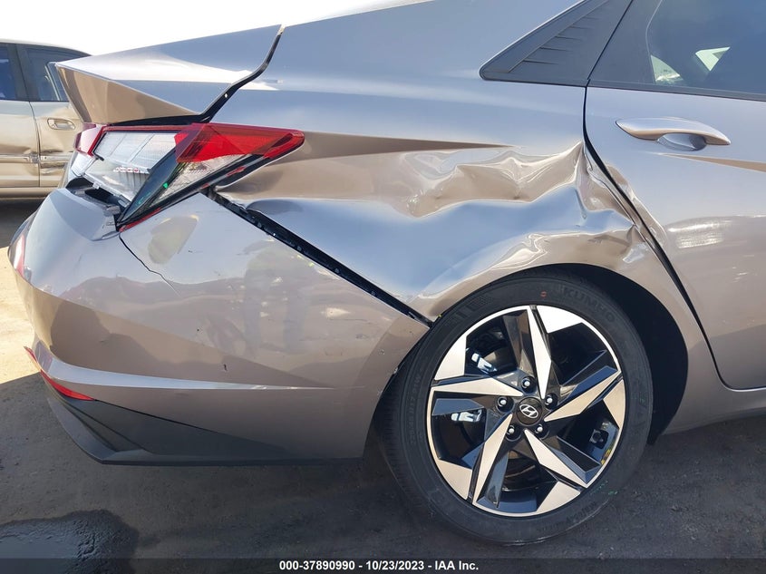 VIN KMHLS4AG0PU601384 2023 HYUNDAI ELANTRA SEL