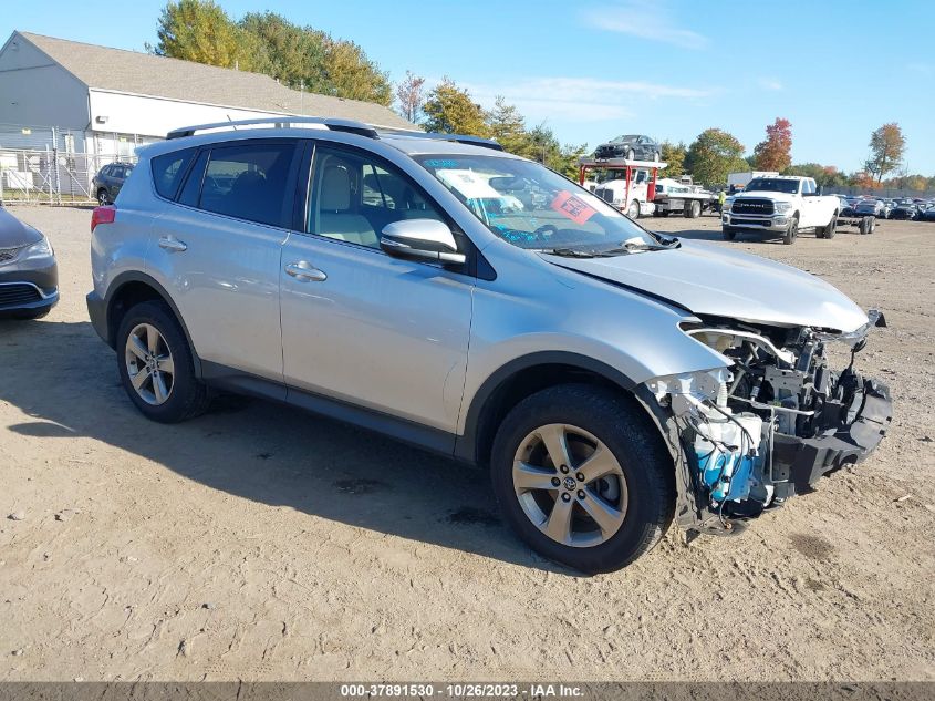 2015 TOYOTA RAV4 XLE - JTMRFREV3FD128605