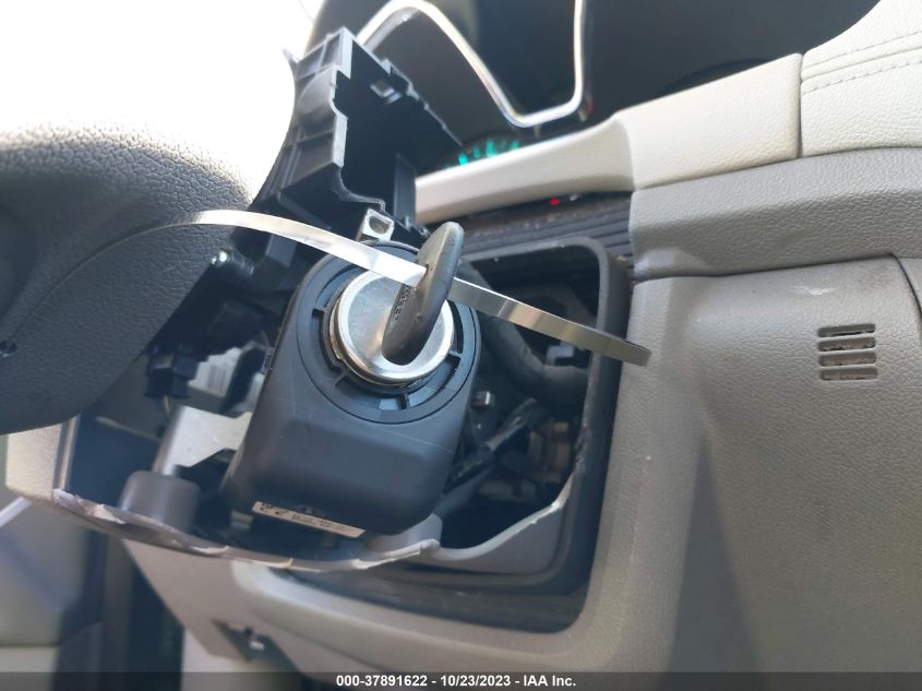 2015 CHEVROLET TRAVERSE LT - 1GNKRHKD9FJ155024