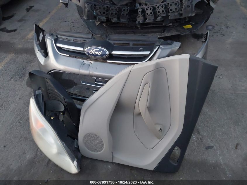 2013 FORD C-MAX HYBRID SE - 1FADP5AU8DL541562