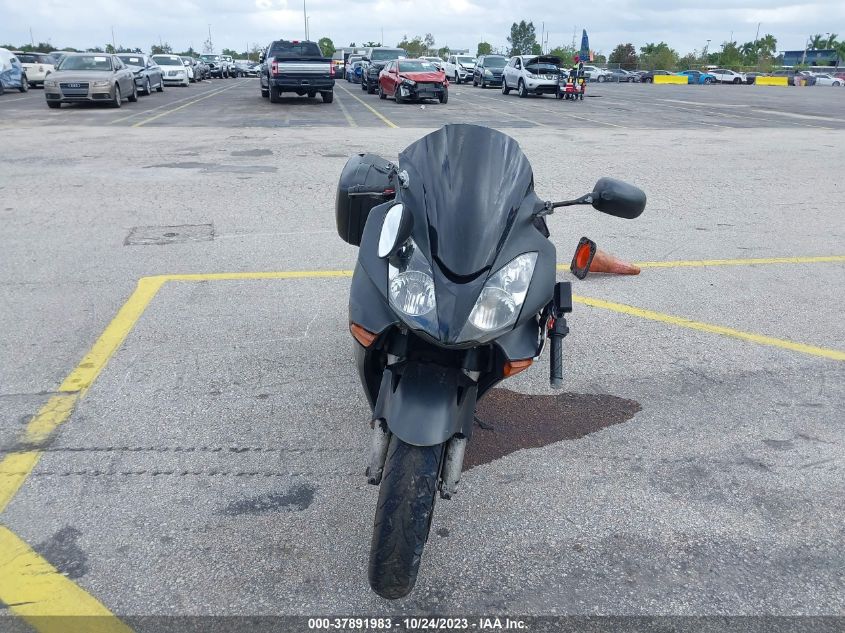 2004 HONDA VFR800 JH2RC46174M600039