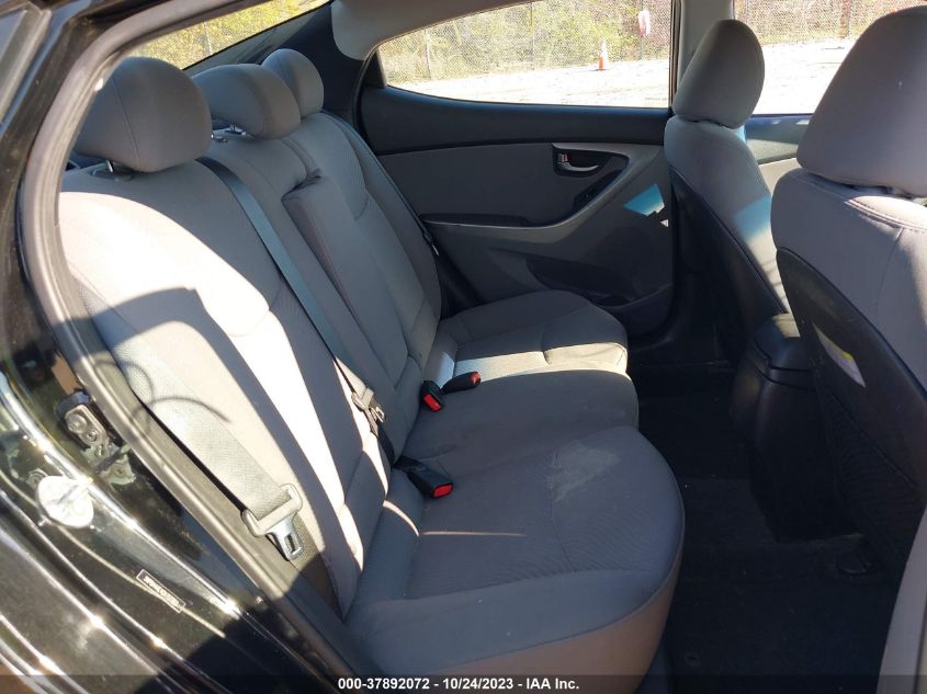 2016 HYUNDAI ELANTRA SE/SPORT/LIMITED - 5NPDH4AE4GH757203