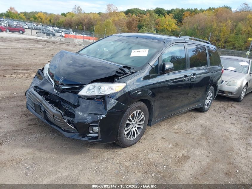 5TDYZ3DC5K5018282 2019 TOYOTA SIENNA, photo no. 2