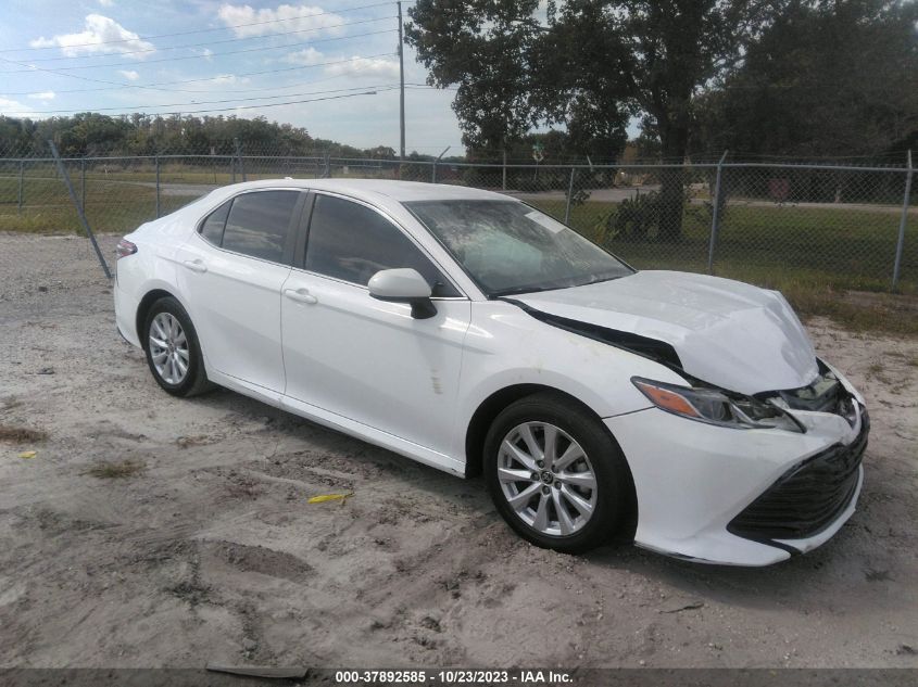 2020 TOYOTA CAMRY LE - 4T1C11AKXLU989210