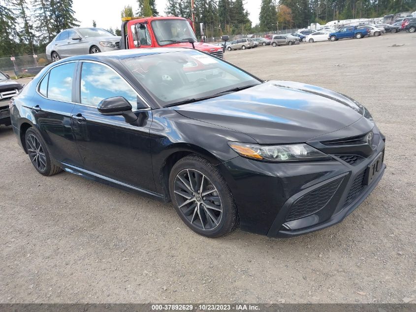 VIN 4T1G11AK7MU415716 2021 TOYOTA CAMRY no.1