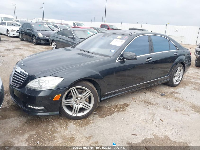 2013 MERCEDES-BENZ S 550 - WDDNG7DB7DA518571