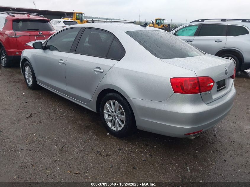 2014 VOLKSWAGEN JETTA SEDAN SE - 3VWD17AJ6EM364004