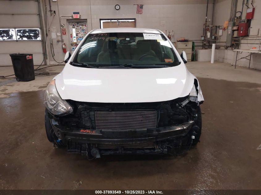 2013 HYUNDAI ELANTRA GT - KMHD35LE9DU106664