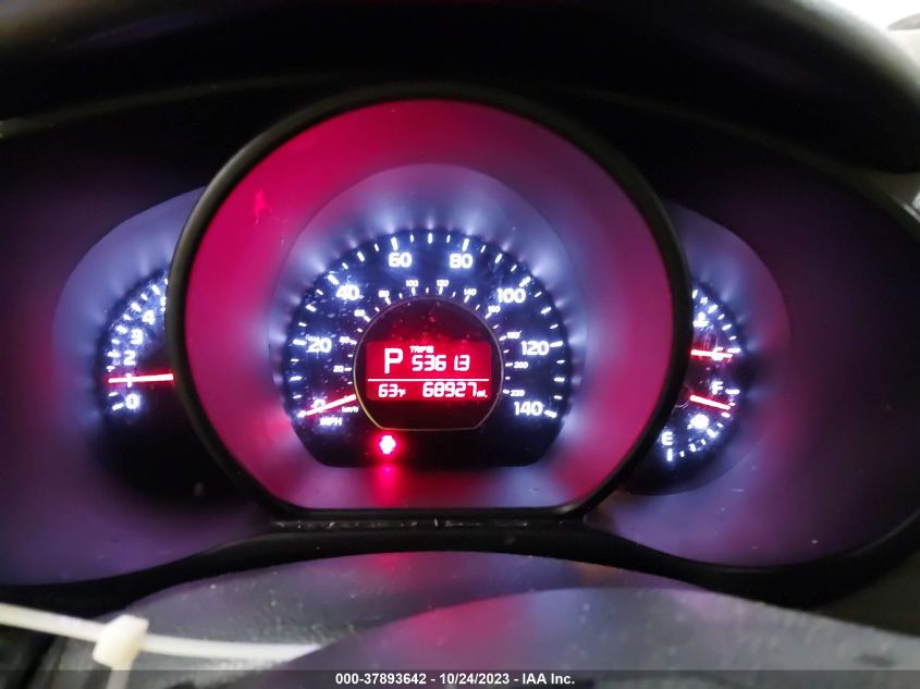 2015 KIA SOUL + - KNDJP3A5XF7148572