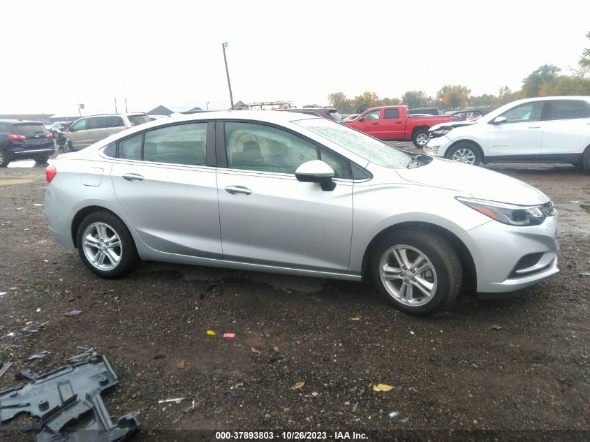2018 CHEVROLET CRUZE LT - 1G1BE5SM3J7102952