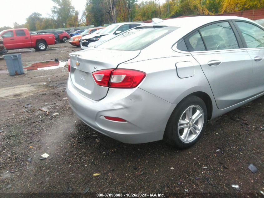 2018 CHEVROLET CRUZE LT - 1G1BE5SM3J7102952