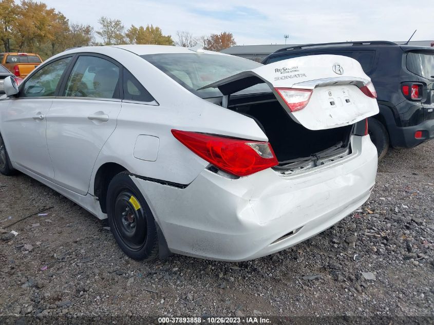 2013 HYUNDAI SONATA GLS - 5NPEB4AC9DH785398