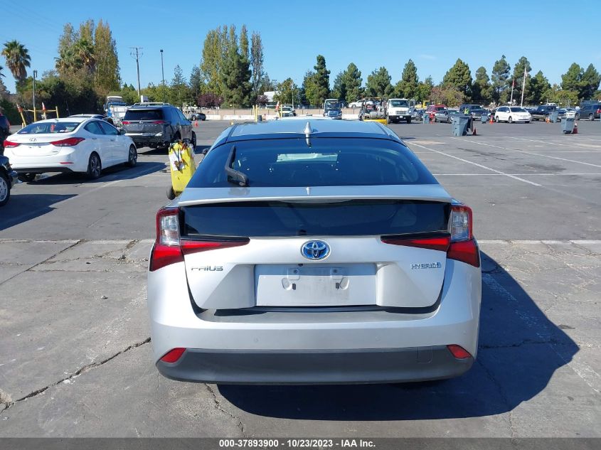 JTDKAMFU8M3128613 Toyota Prius L 15