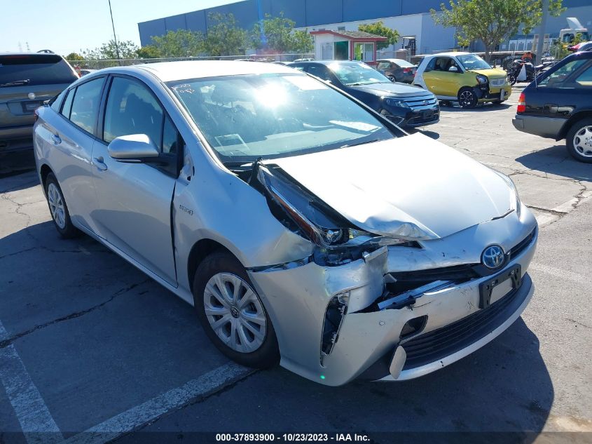 JTDKAMFU8M3128613 Toyota Prius L 6