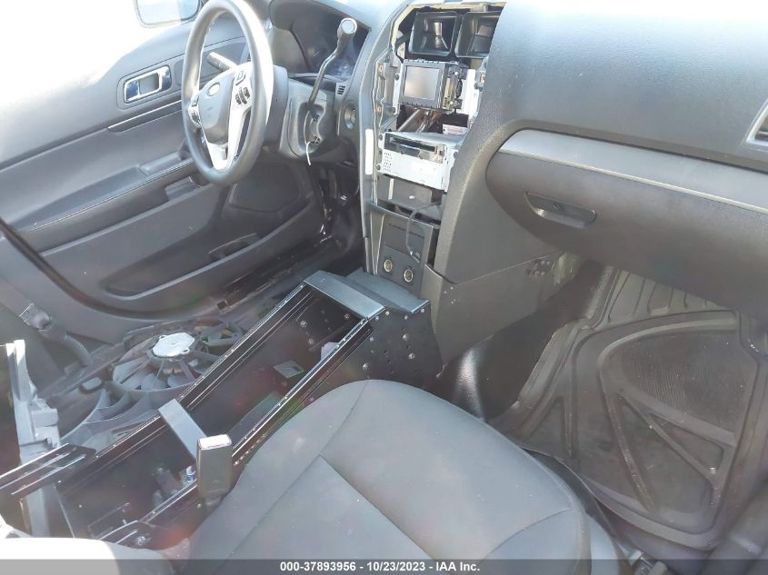 2015 FORD UTILITY POLICE 1FM5K8AR1FGC67901