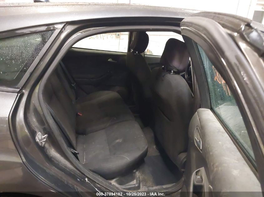 2015 FORD FOCUS SE - 1FADP3K20FL361836