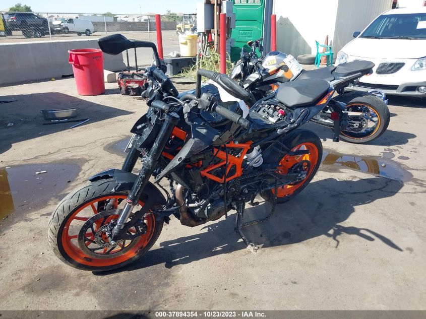 2022 KTM 390 DUKE MD2JPJ401NC251500