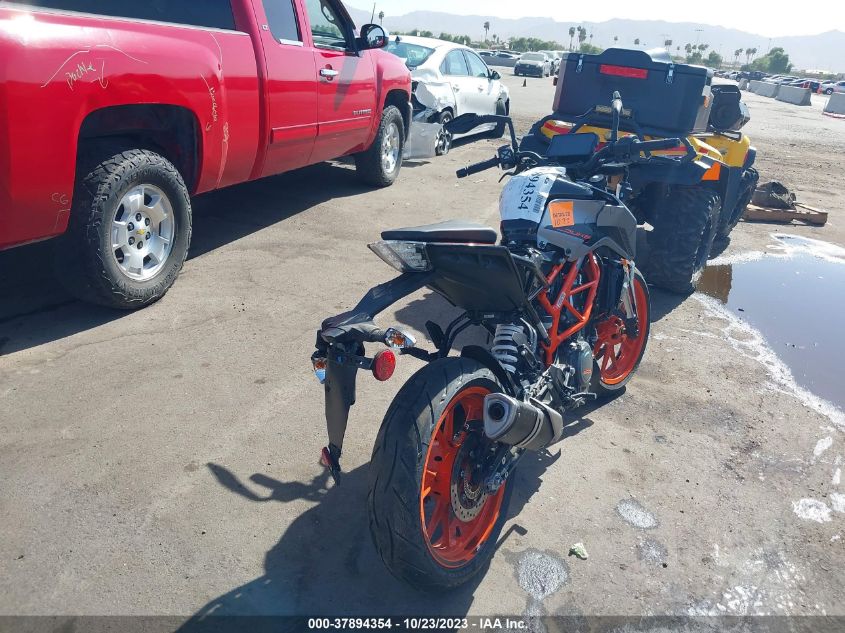 2022 KTM 390 DUKE MD2JPJ401NC251500