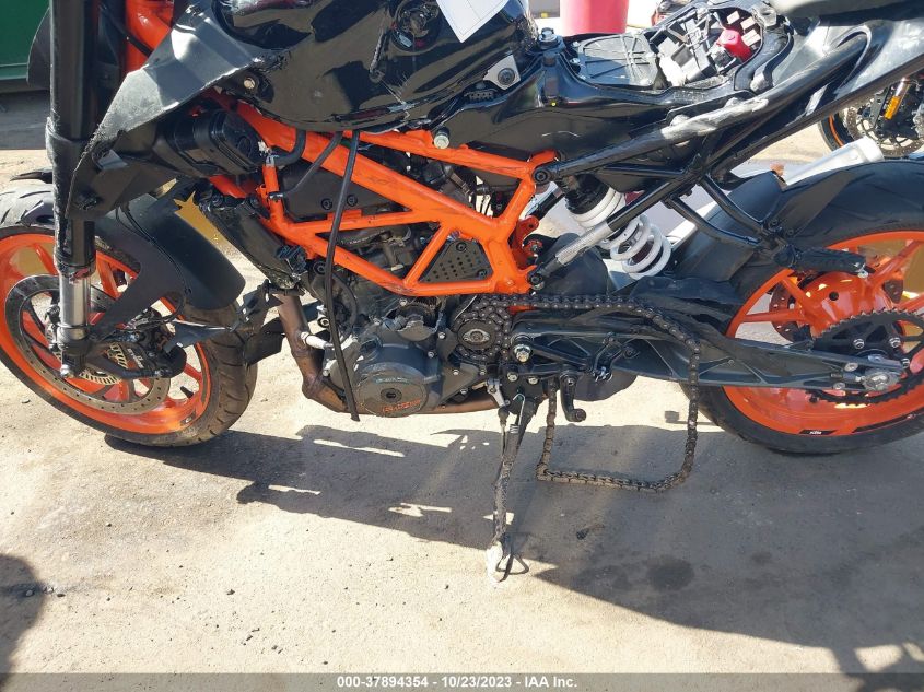 2022 KTM 390 DUKE MD2JPJ401NC251500