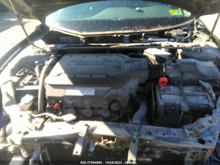 2015 HONDA ACCORD SEDAN EX-L - 1HGCR3F88FA038419