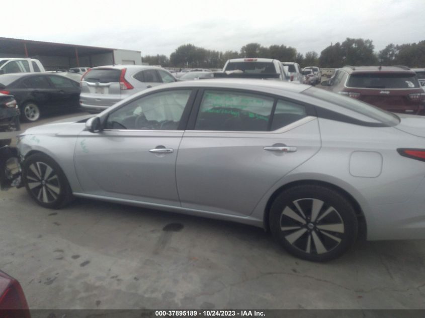 1N4BL4DV3NN387768 Nissan Altima 2.5 SV 14