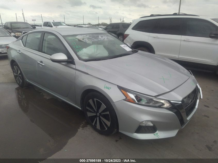 1N4BL4DV3NN387768 Nissan Altima 2.5 SV