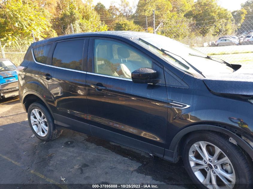 2017 FORD ESCAPE SE - 1FMCU0G93HUC52685