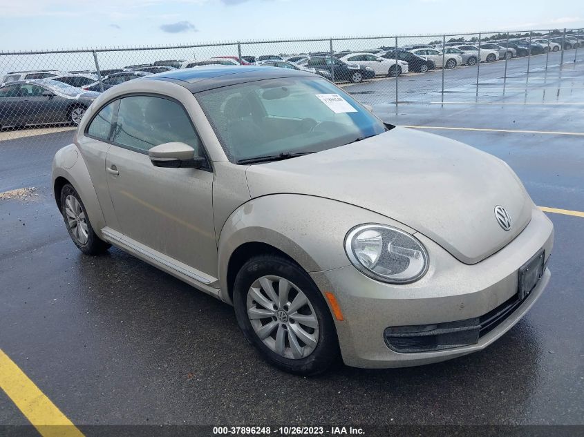 2013 VOLKSWAGEN BEETLE COUPE 2.5L W/SUN - 3VWJX7AT1DM602875
