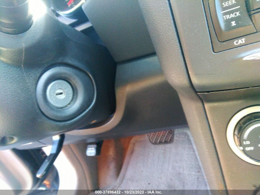 2014 NISSAN ROGUE SELECT S - JN8AS5MT8EW616215