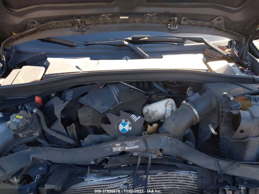 2015 BMW X1 XDRIVE28I - WBAVL1C52FVY31969
