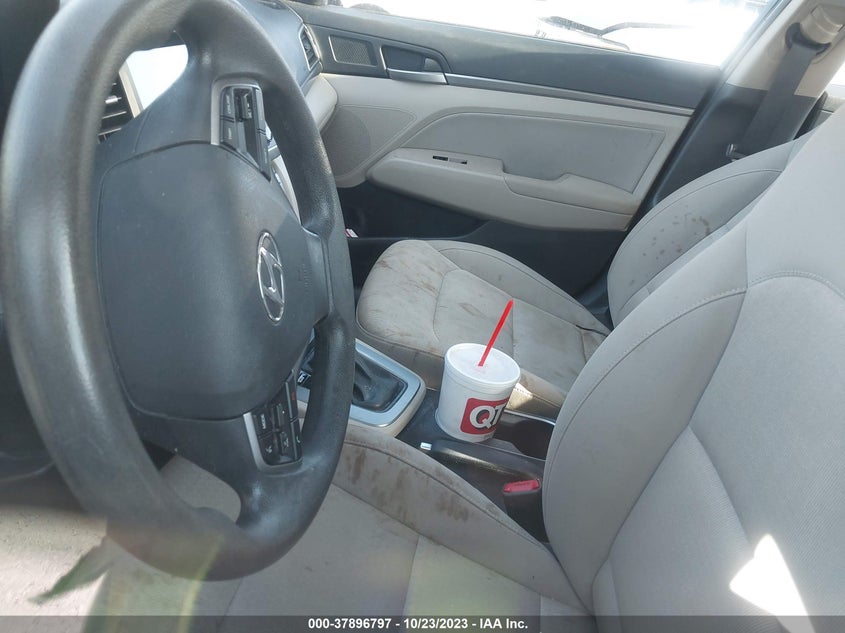 VIN KMHD84LF2HU063652 2017 HYUNDAI ELANTRA SE
