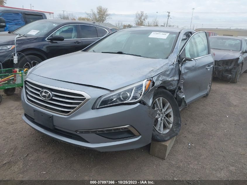 2015 HYUNDAI SONATA 2.4L SE - 5NPE24AF2FH017050