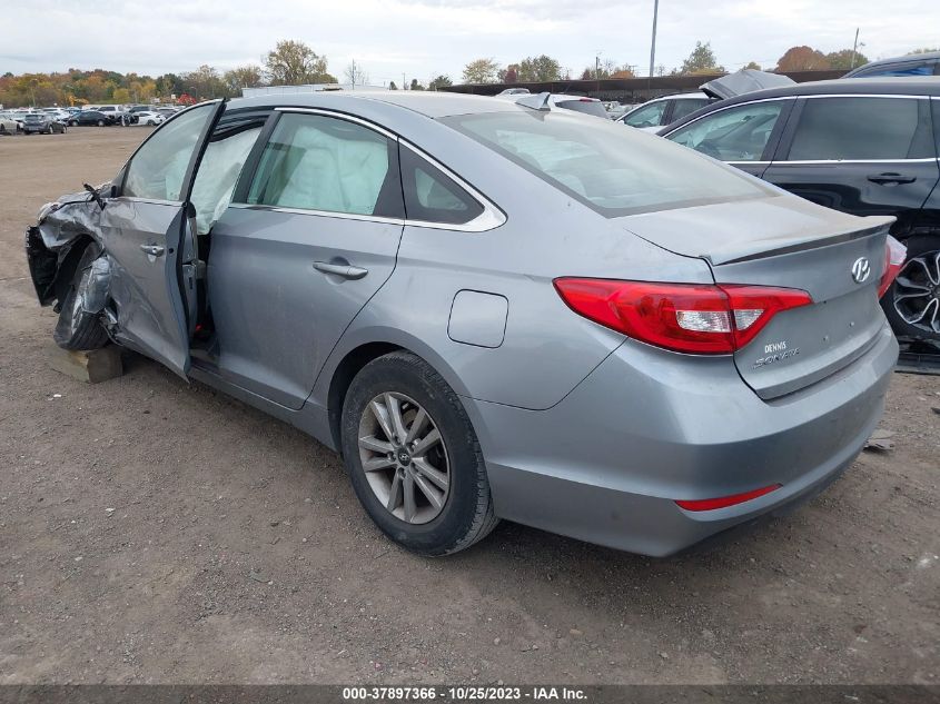 2015 HYUNDAI SONATA 2.4L SE - 5NPE24AF2FH017050