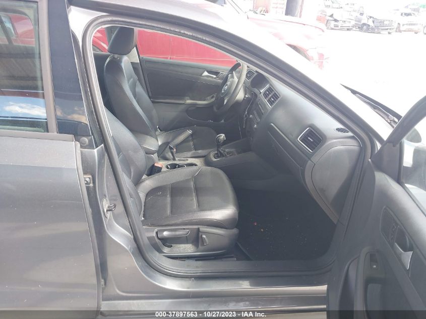 2014 VOLKSWAGEN JETTA SEDAN SE 3VWD17AJ4EM238188
