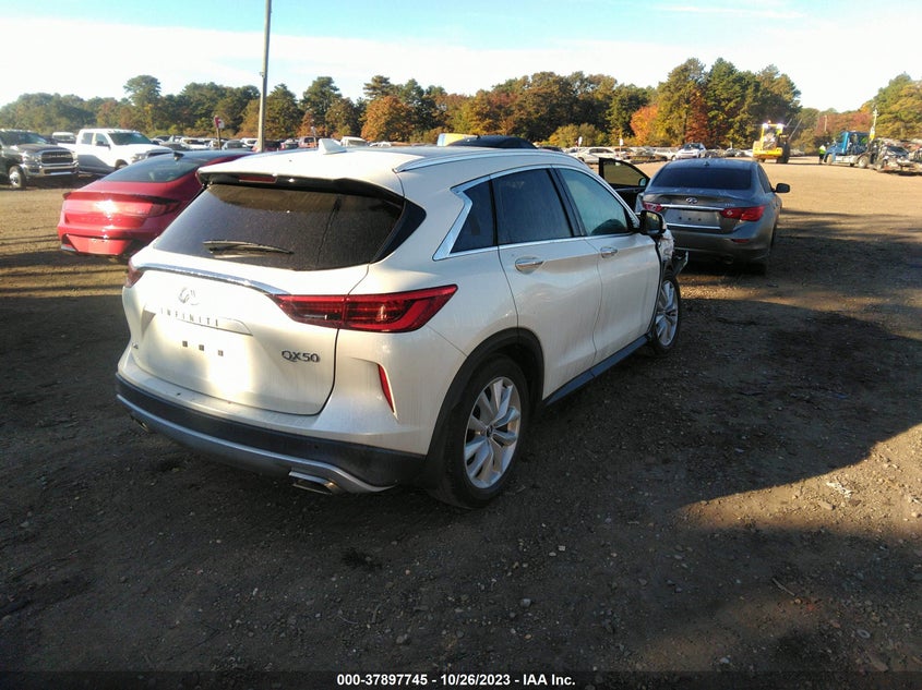 VIN 3PCAJ5M34KF121900 2019 INFINITI QX50 ESSENTIAL
