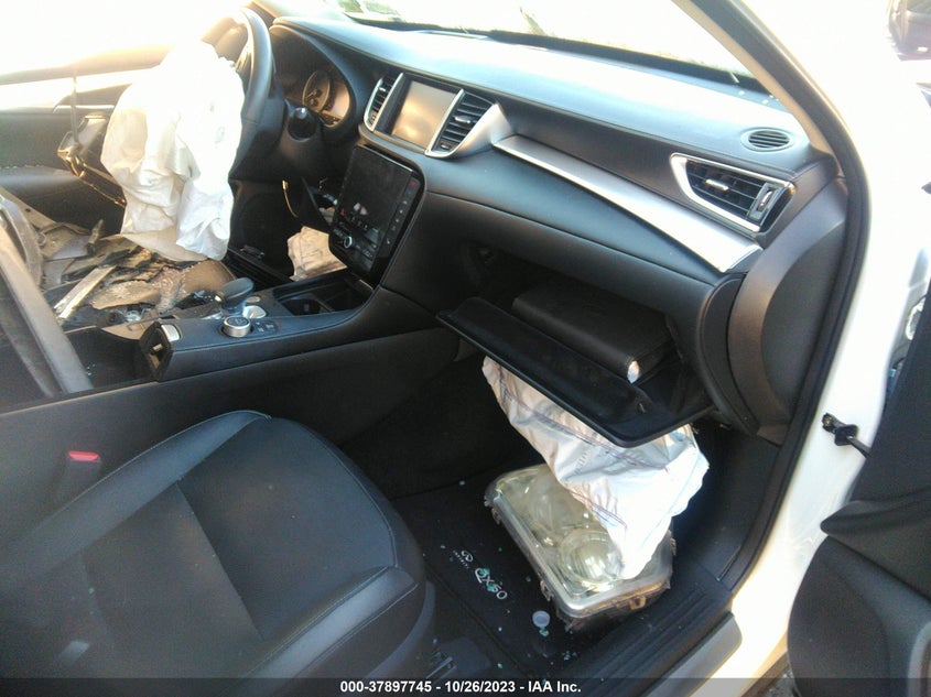 VIN 3PCAJ5M34KF121900 2019 INFINITI QX50 ESSENTIAL