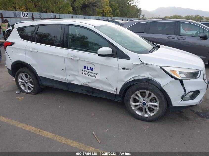 2019 FORD ESCAPE SE - 1FMCU9GD0KUB31452