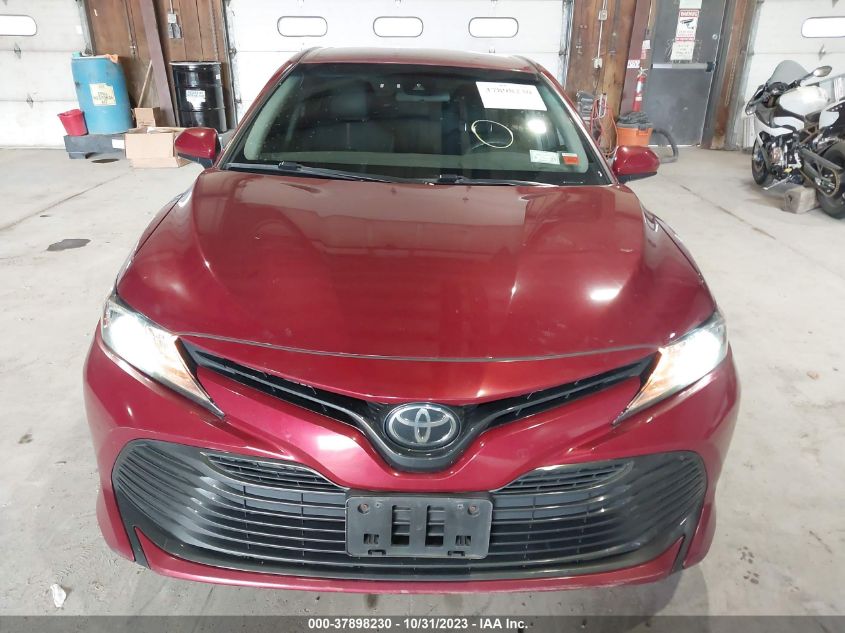 2018 TOYOTA CAMRY LE/SE/XLE/L - 4T1B11HK2JU667868