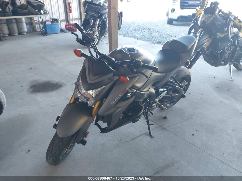 2016 SUZUKI GSX-S1000 - JS1GT79AXG2100402