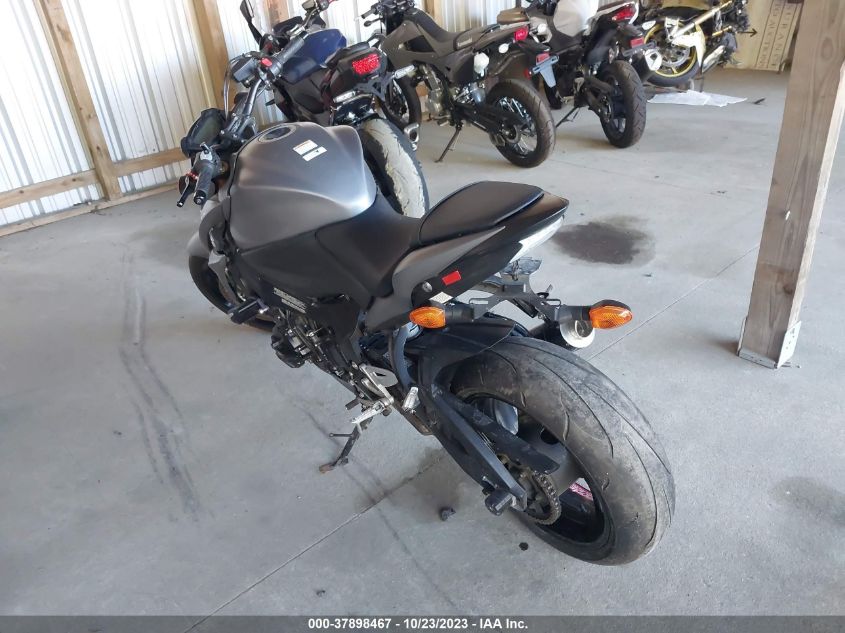 2016 SUZUKI GSX-S1000 - JS1GT79AXG2100402