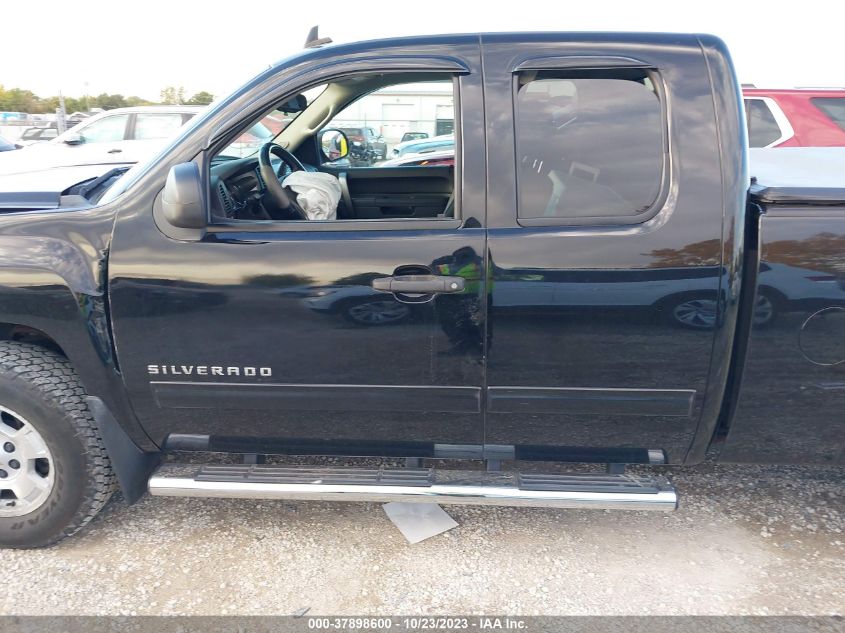 2013 CHEVROLET SILVERADO 1500 LT - 1GCRKSE73DZ394047
