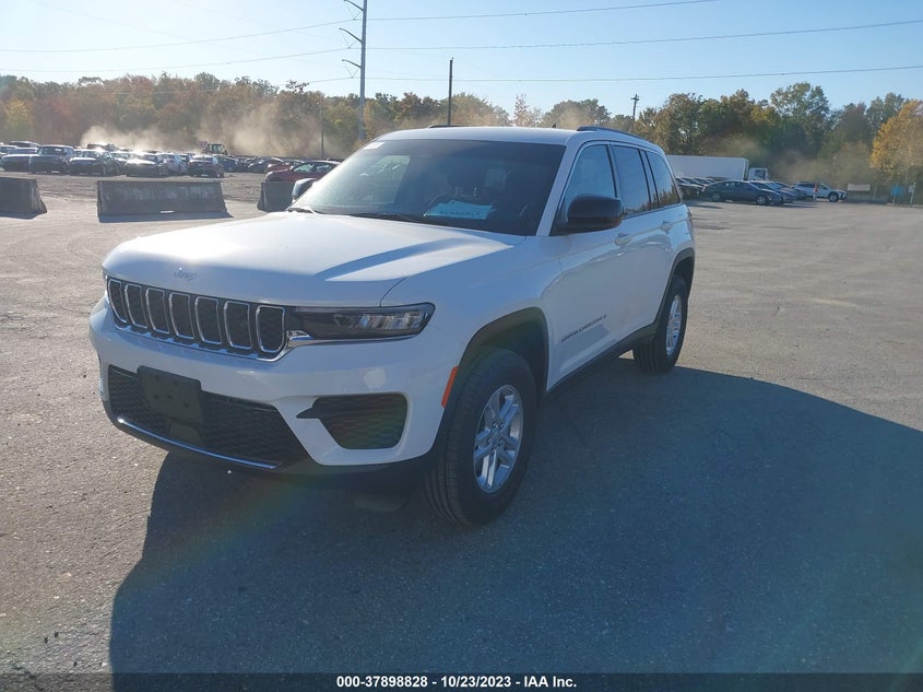 VIN 1C4RJHAG2RC683247 2024 JEEP GRAND CHEROKEE LAREDO