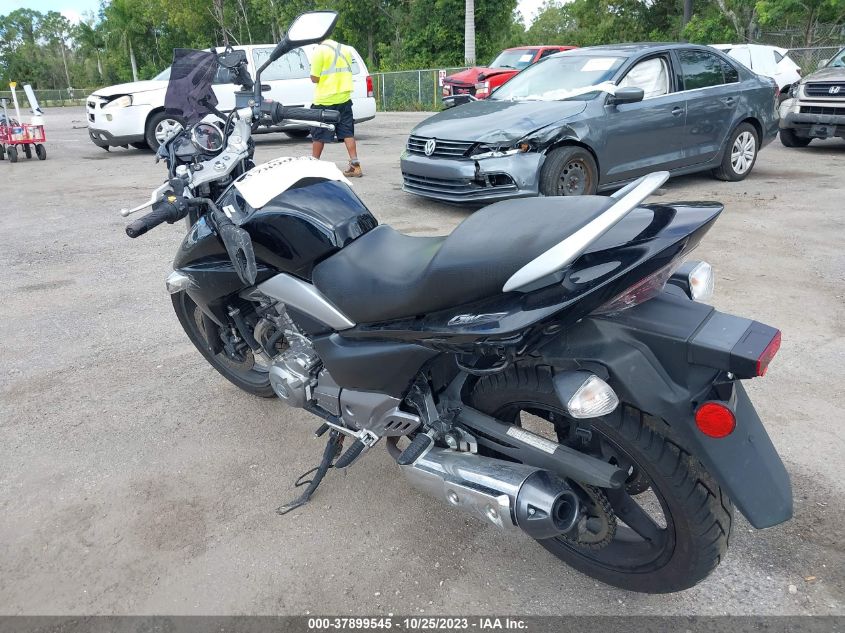 2013 SUZUKI GW250 - LC6GJ55F5D1100256