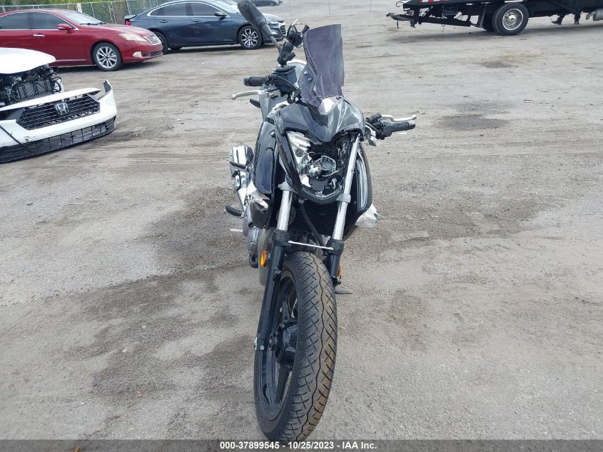 2013 SUZUKI GW250 - LC6GJ55F5D1100256