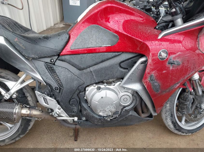 2010 HONDA VFR1200 F JH2SC6313AK000059