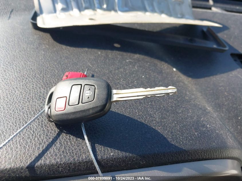 2018 TOYOTA RAV4 LE - 2T3BFREV6JW842743