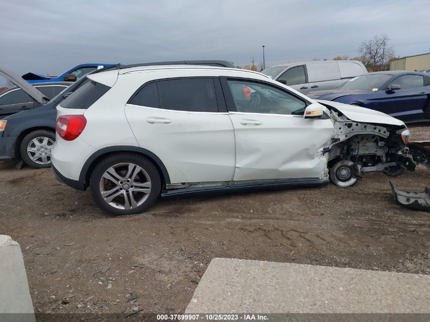 2015 MERCEDES-BENZ GLA 250 WDCTG4GB1FJ097925