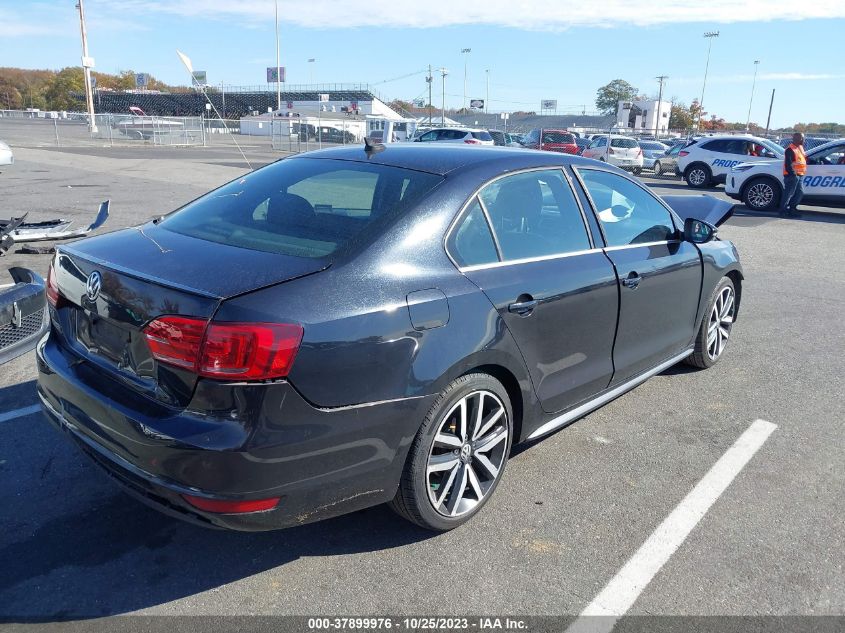2013 VOLKSWAGEN GLI AUTOBAHN W/NAV 3VW4T7AJXDM451798